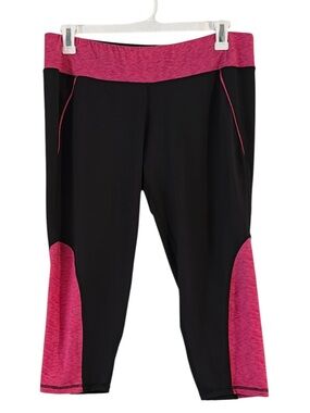 Game Time Black Pink Contrast Crop Capri Activewear Leggings Plus Size 1X